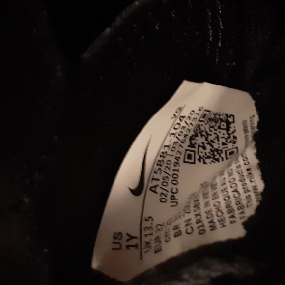 Nike youth soccer cleats. New, blue size 1y. - Picture 2 of 3